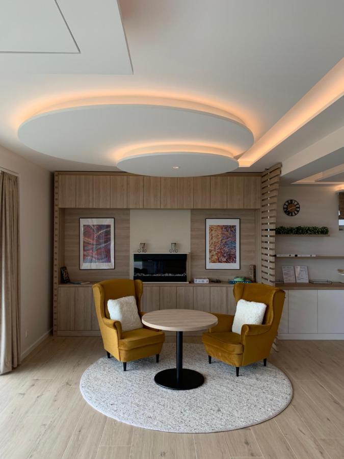Sxrd Luxus Apartmanok Szekszárd Buitenkant foto